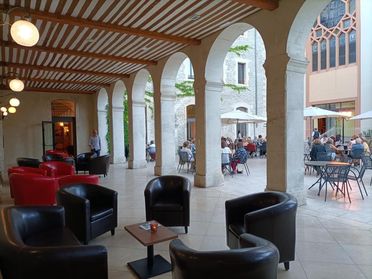 Hotellerie Notre Dame De Lumieres Hotel 3*