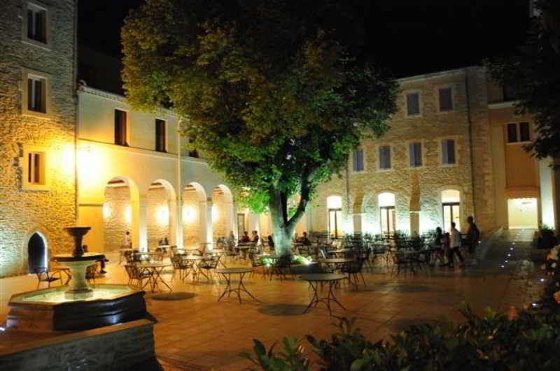 Hotellerie Notre Dame De Lumieres 3*